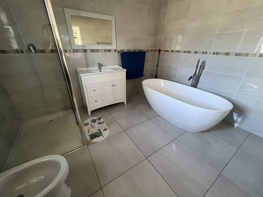 3 Bedroom Property for Sale in Nahoon Eastern Cape